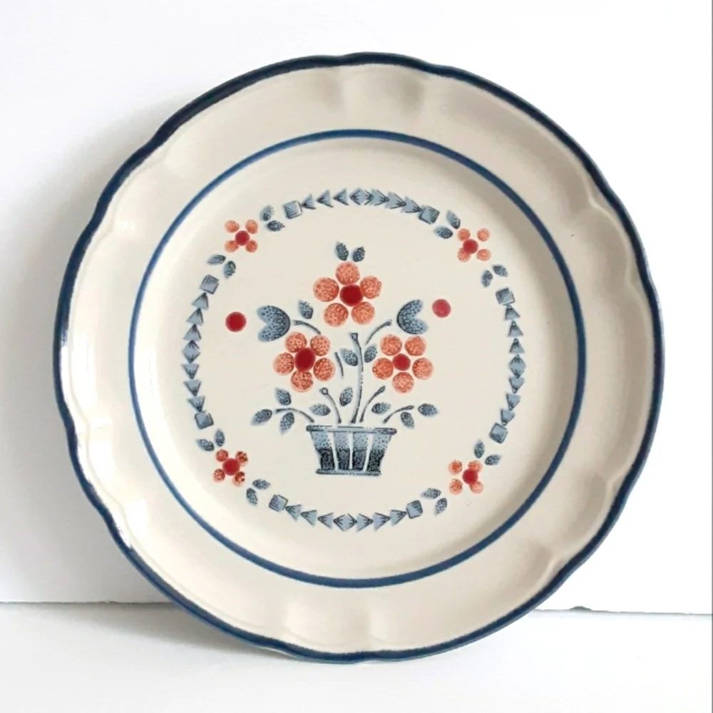 4 Cumberland Stoneware Brambleberry Japan Salad Plate Appetizers Cottage Country